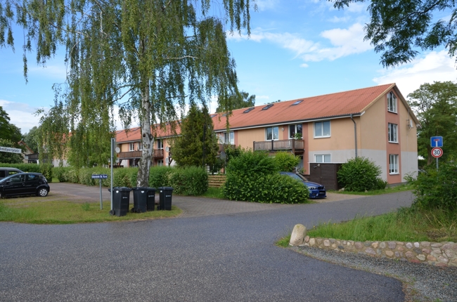 Dachgeschosswohnung in ruhiger Lage mit Balkon, einem TG-Stellplatz und einem Außenstellplatz